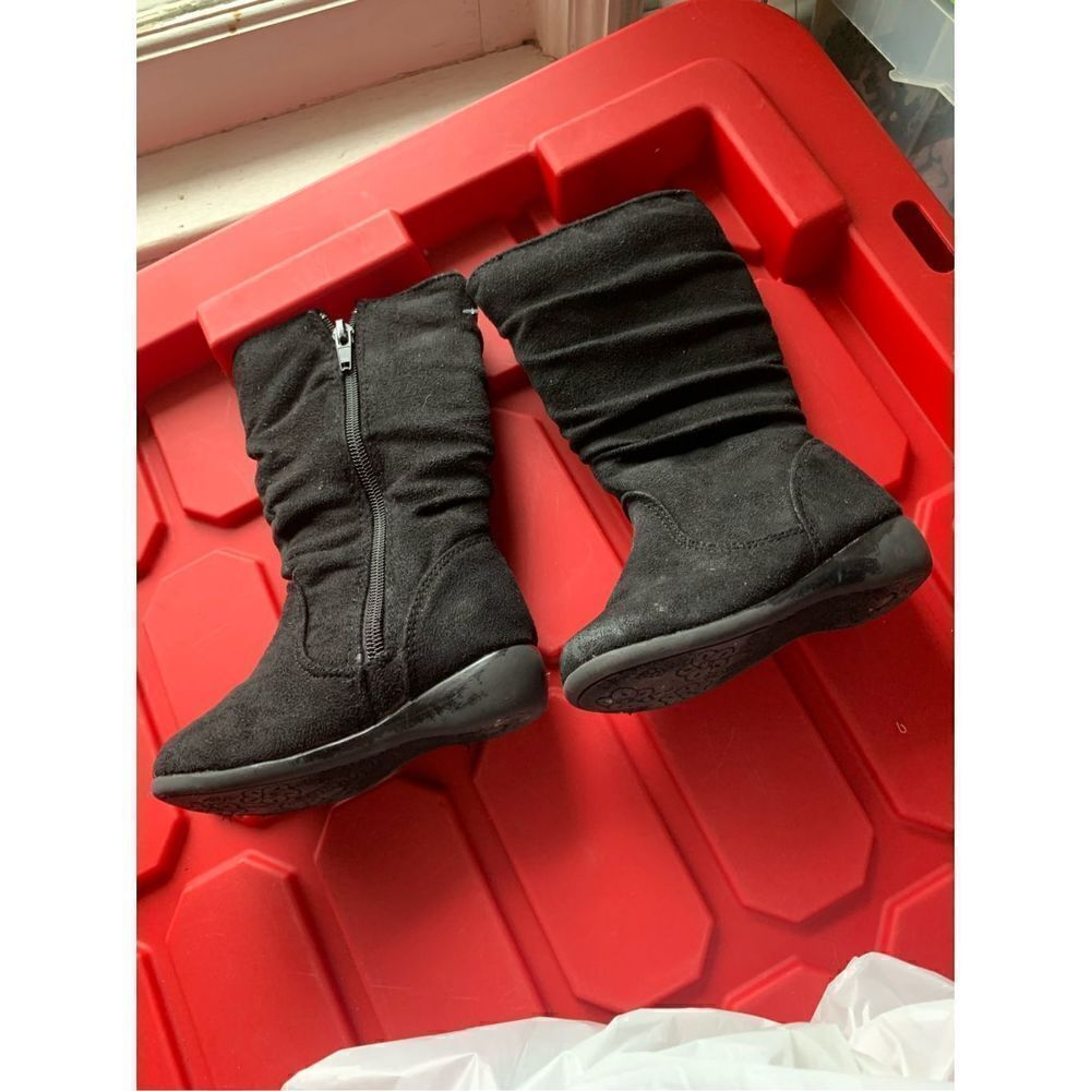 Hot Tomato Black Suede Boots